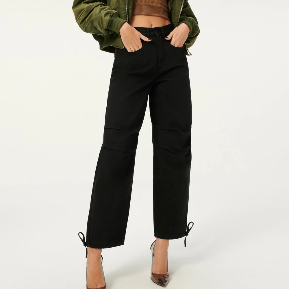 GOOD AMERICAN BLACK JEANS!!